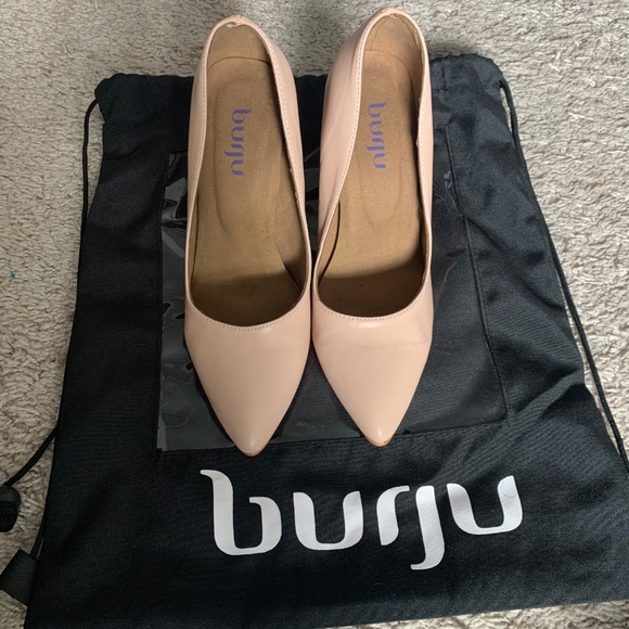 Women's Nude Heels - Picture 3 of 5